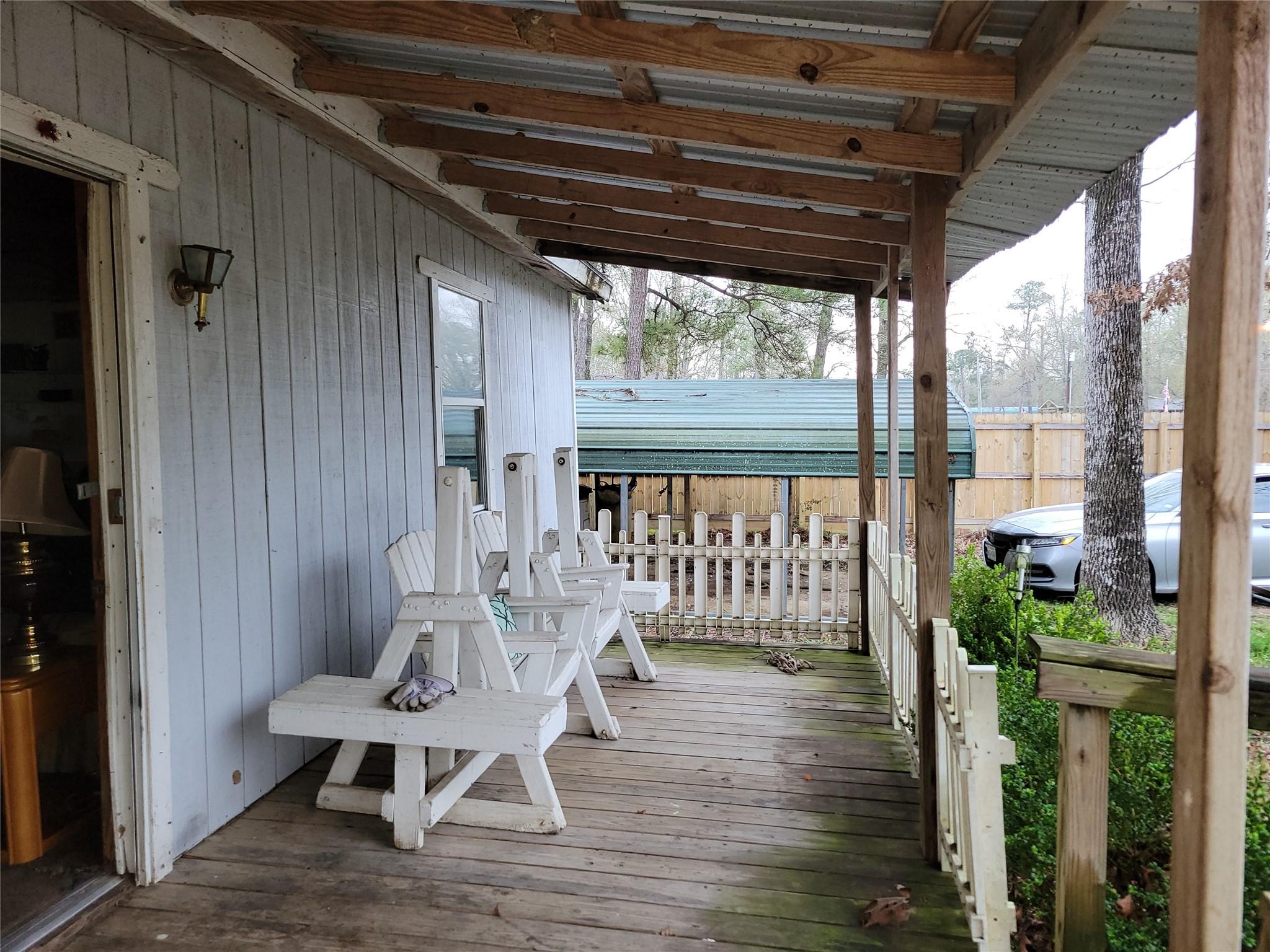 Image 4: Front porch.