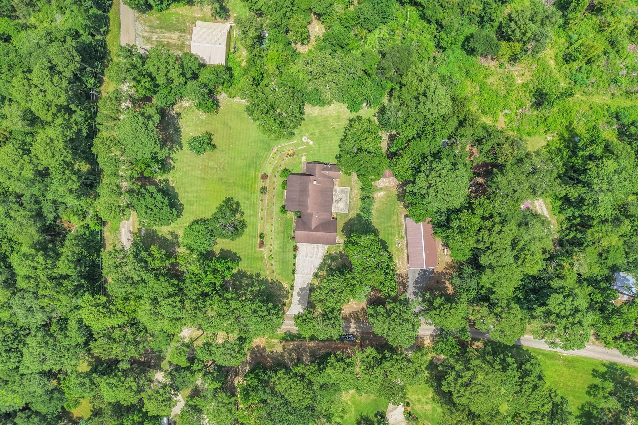 Image 4: This bird's-eye view showcases the full layout of