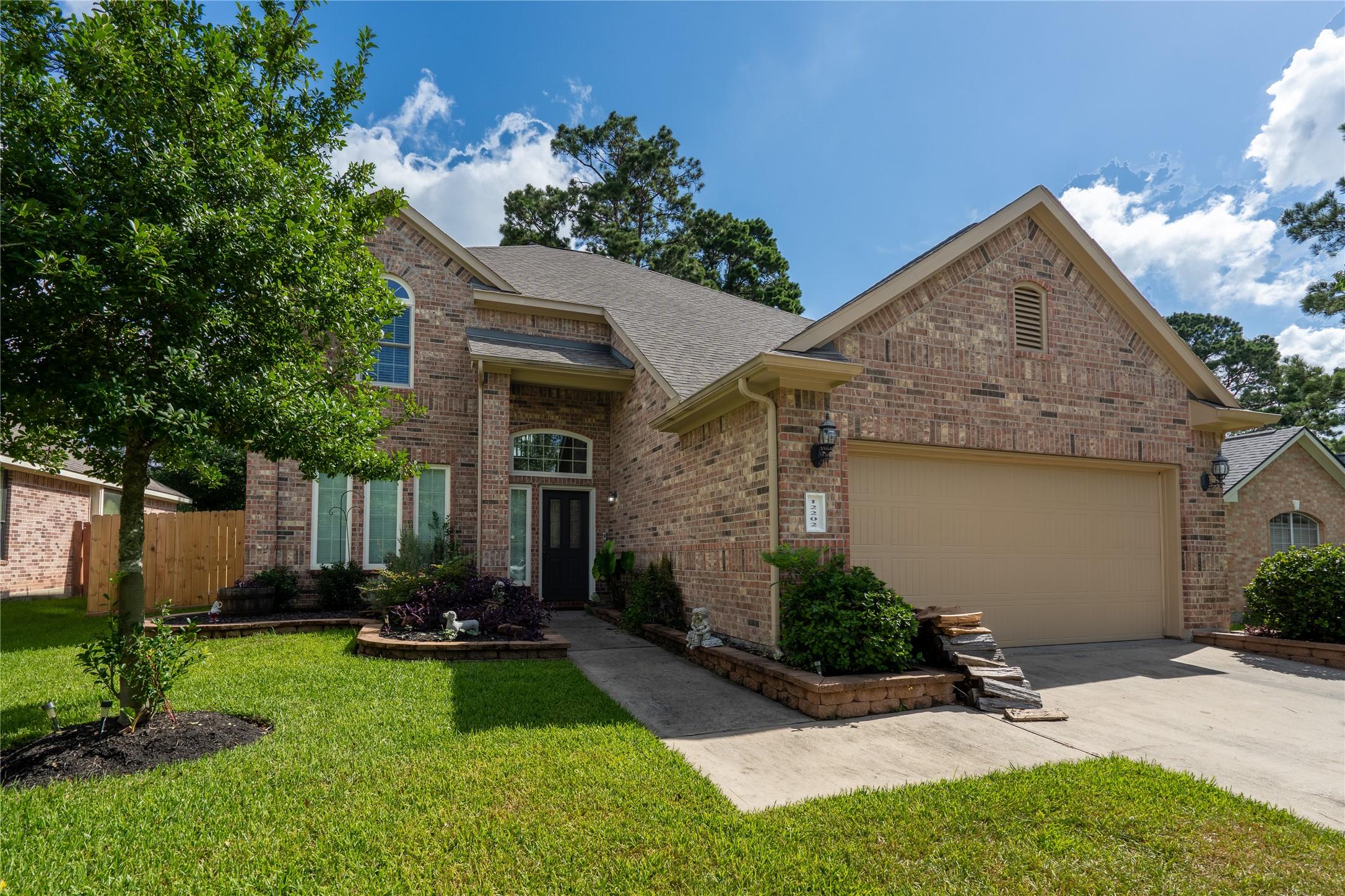 Image 3: Front porch exterior.
