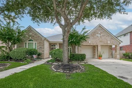 13711 Elm Shores Drive