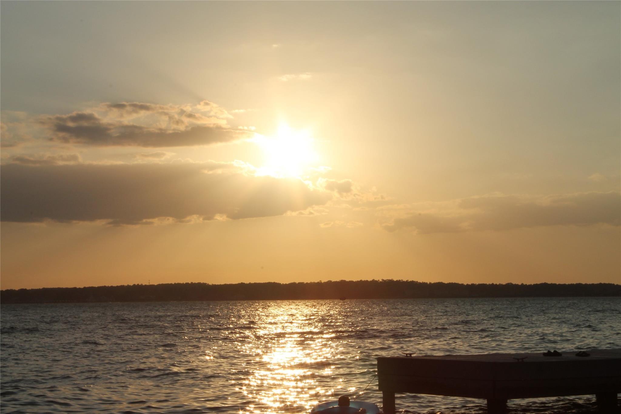Image 1: Lake Conroe at Point Aquarius marina launch and do