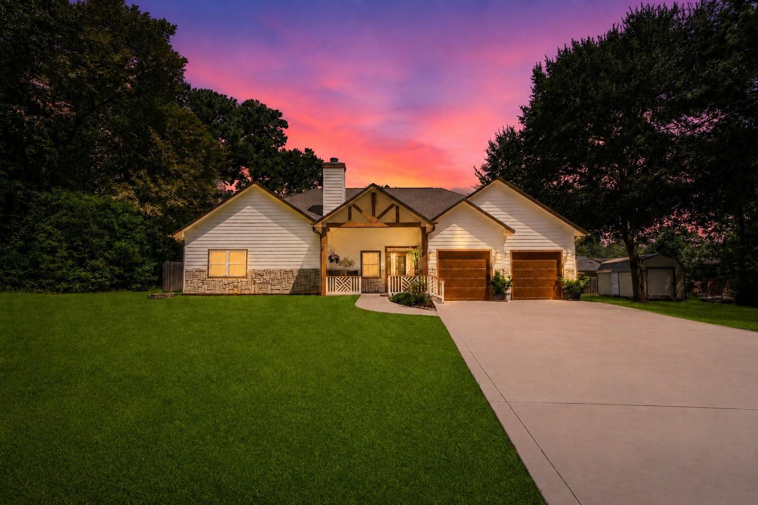 Image 1: Charming single-story home with a spacious drivewa