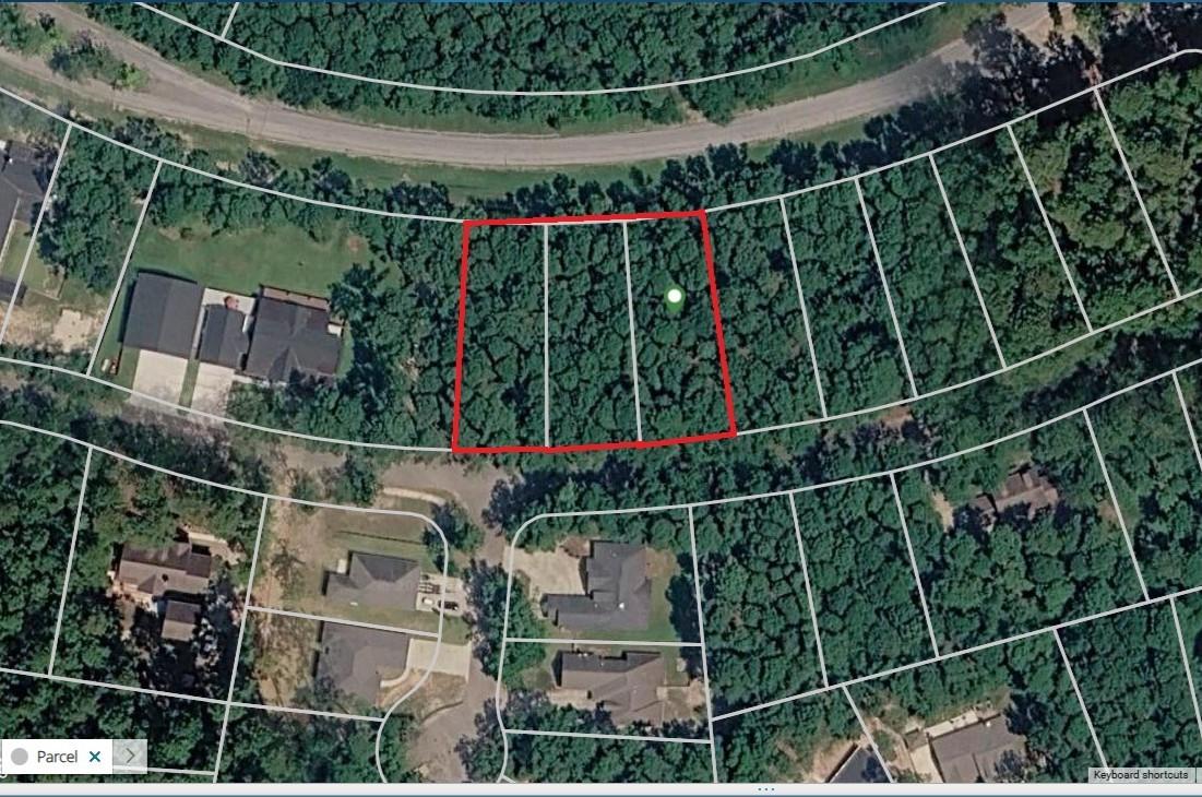 Image 3: Three adjacent lots