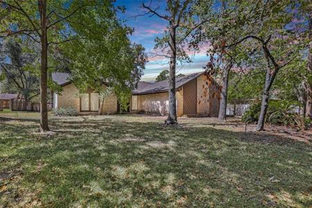 2219 Papoose Trail