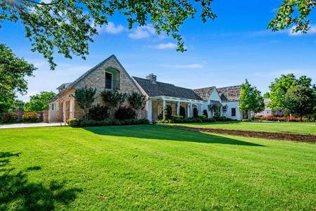 5233 James Lane
