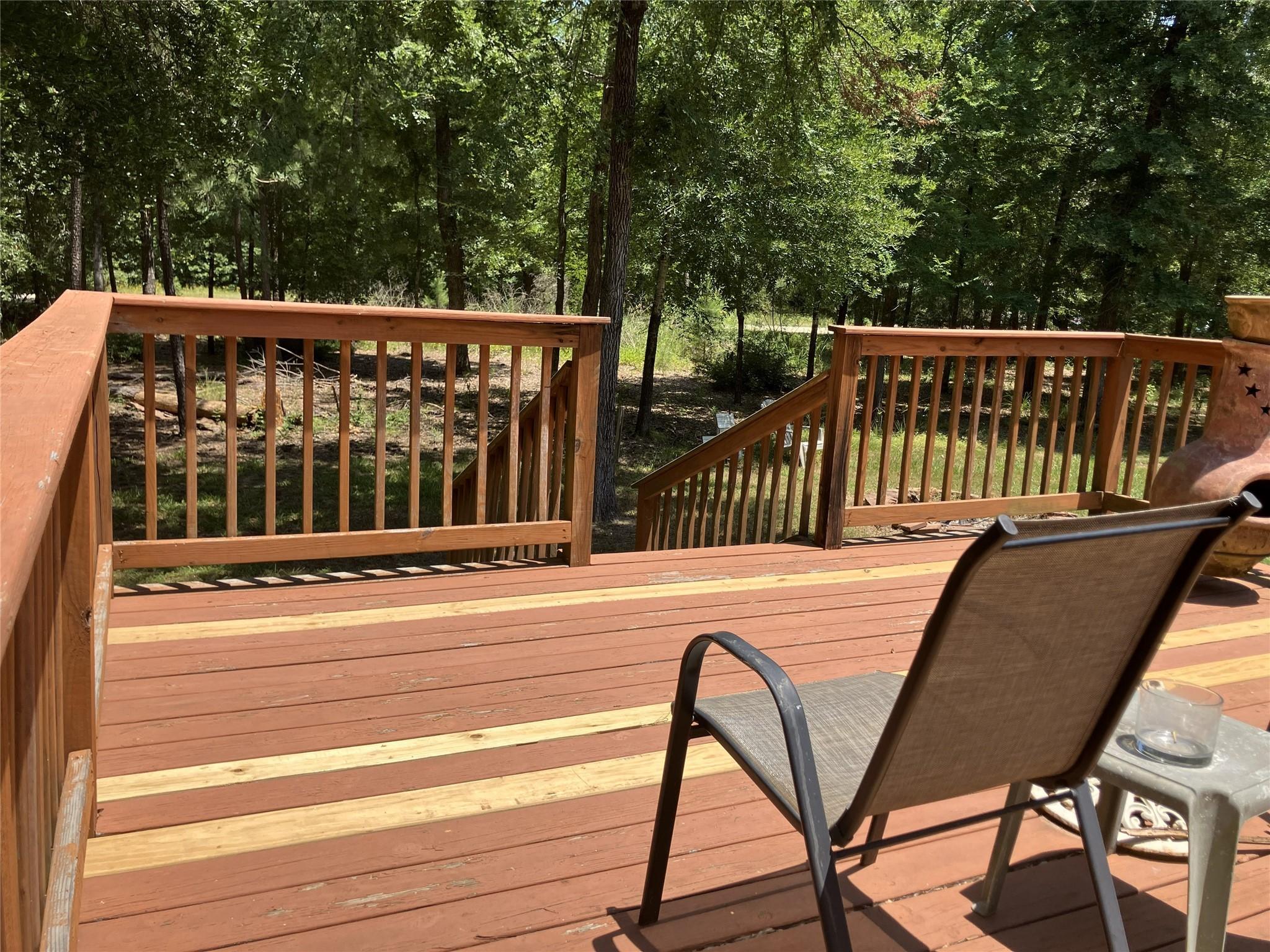 Image 2: Room for entertaining on your secluded back porch