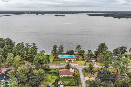 24442 Sunny Glen Drive