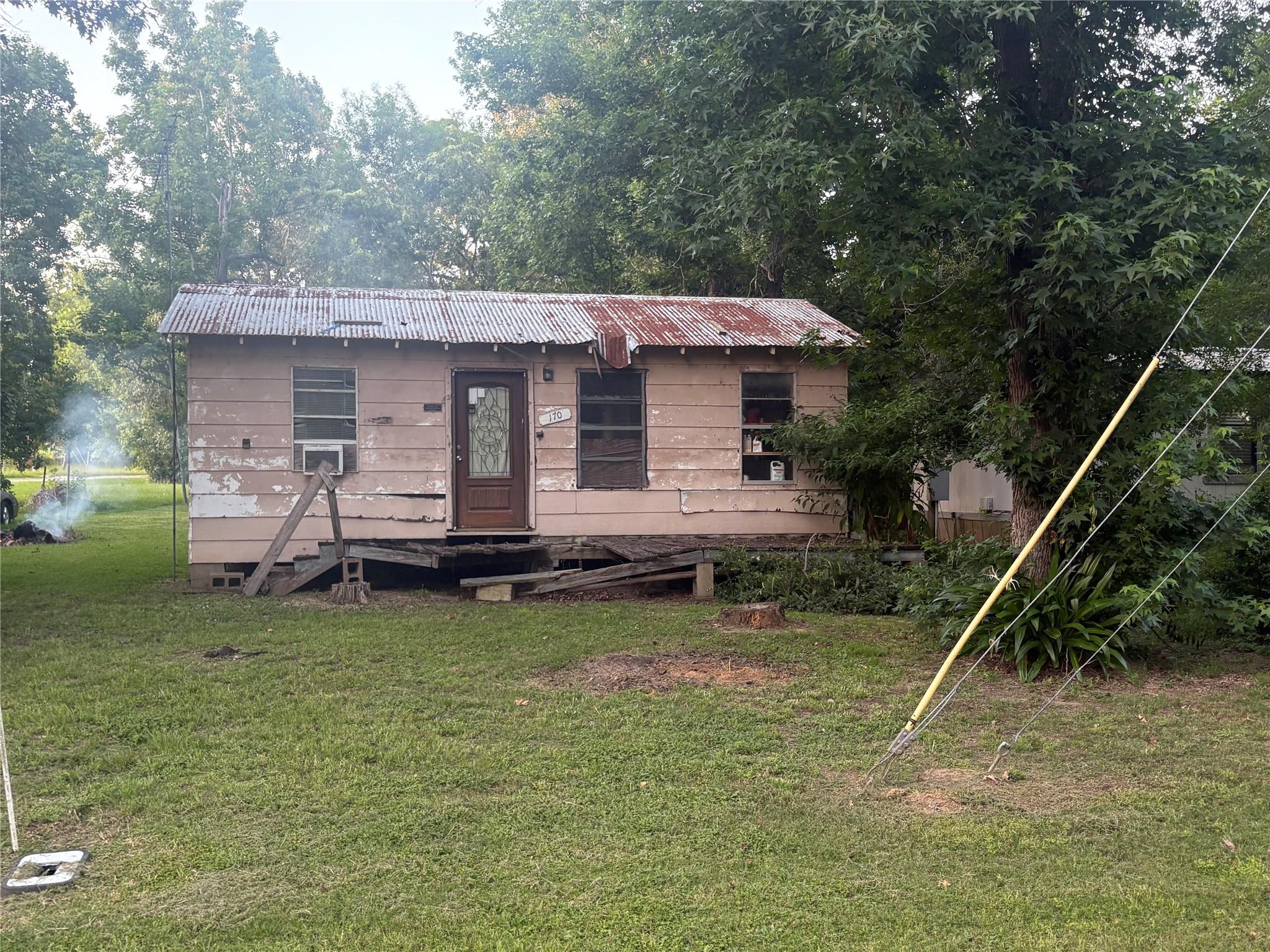 Image 1: Tiny House Living.