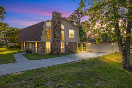 20819 Squaw Valley Trail