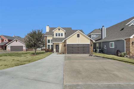 300 Weavers Cove