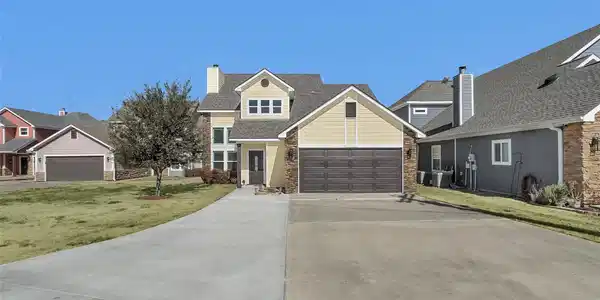 300 Weavers Cove