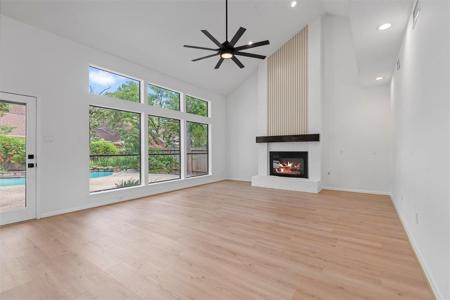 10 Wind Trace Court