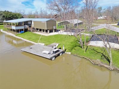 398 River Oaks Drive