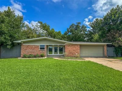 2309 Bayou Drive