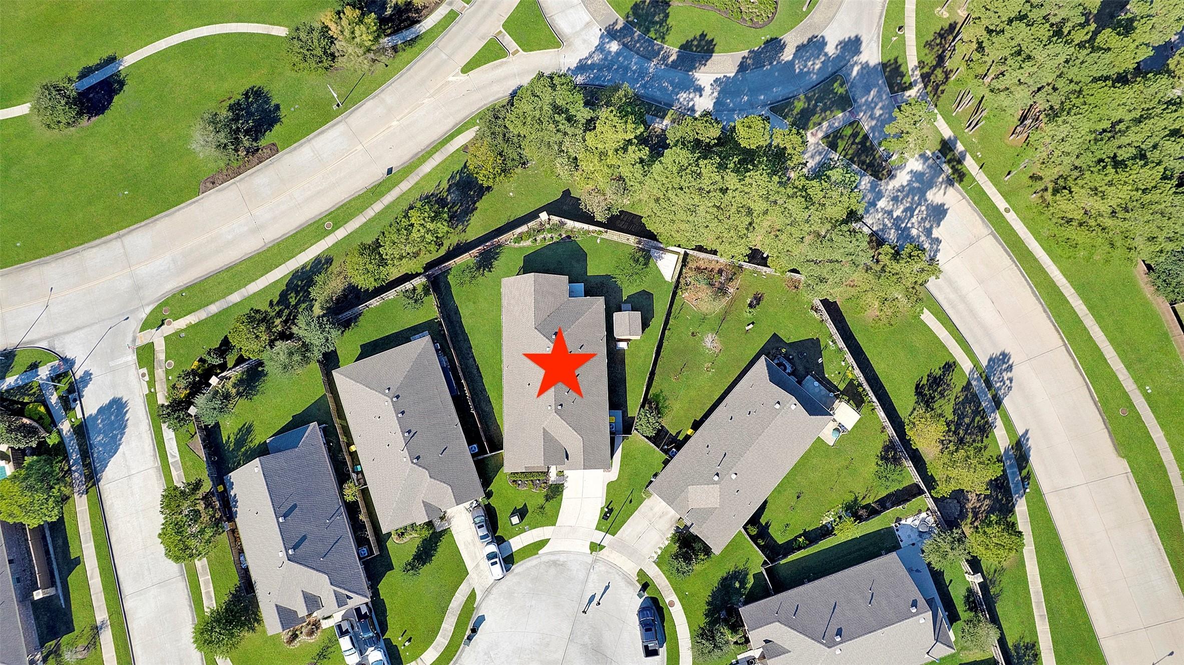 Image 3: Plenty of backyard space as well...