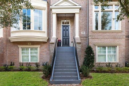 47 Colonial Row Drive