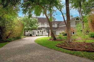 16 W Wedgewood Glen