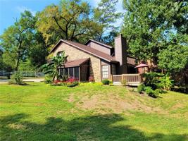 200 Fountain Lake