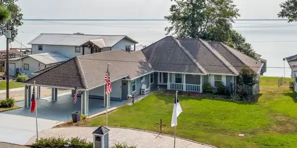 341 Sam Houston Loop