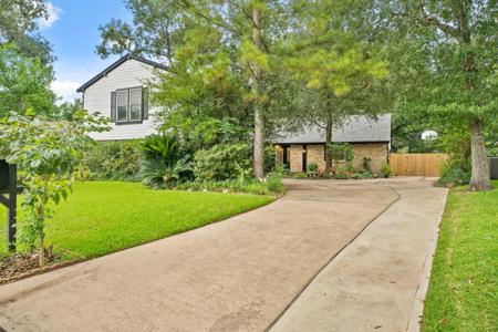 4018 Shady Springs Drive