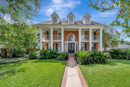 310 Oakview Circle