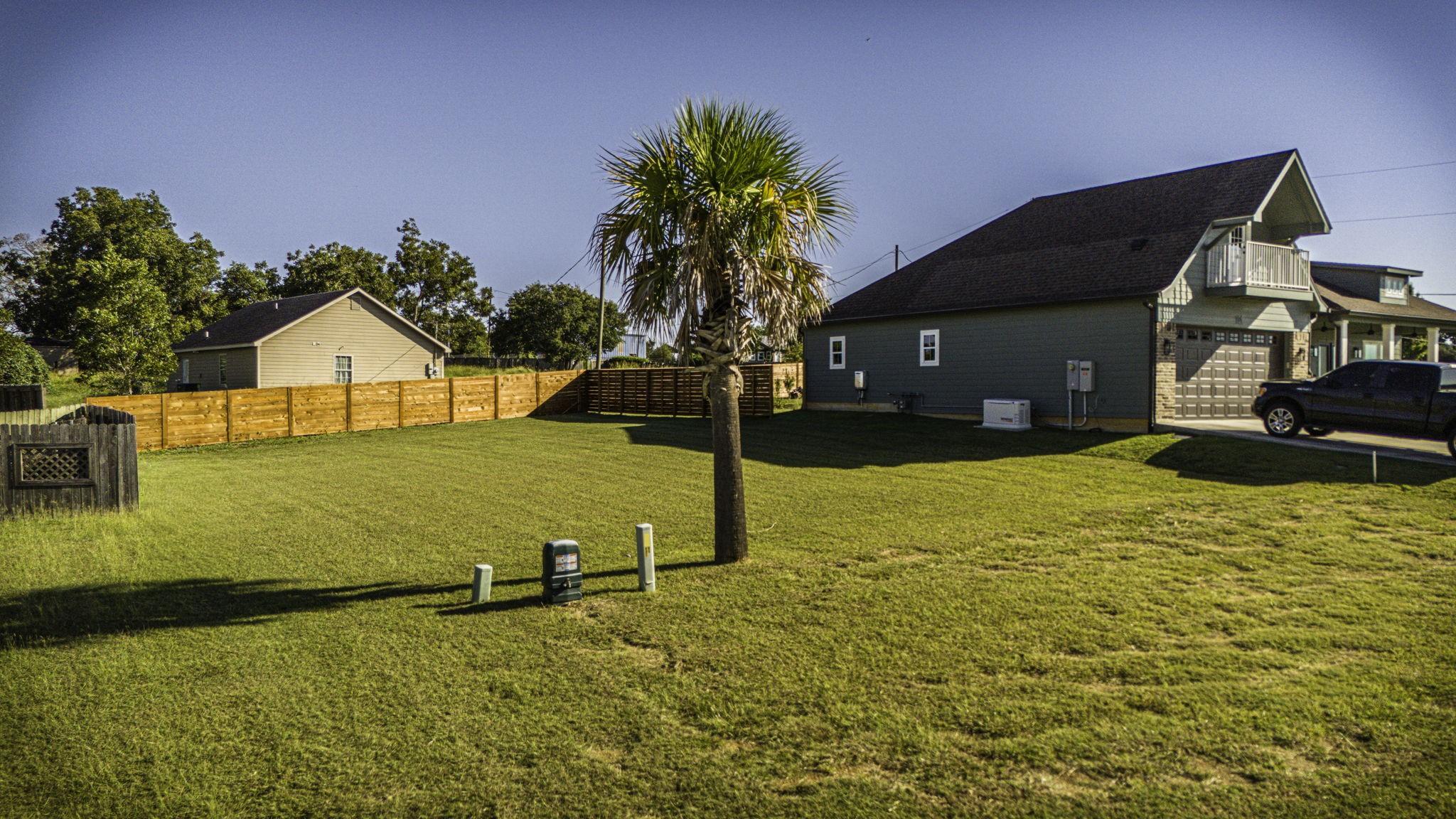Image 2: Lot 14 in the gated community of Pelican Point is