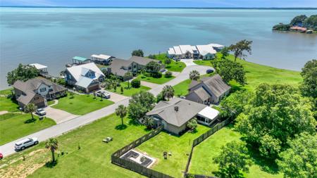 156 Treasure Point