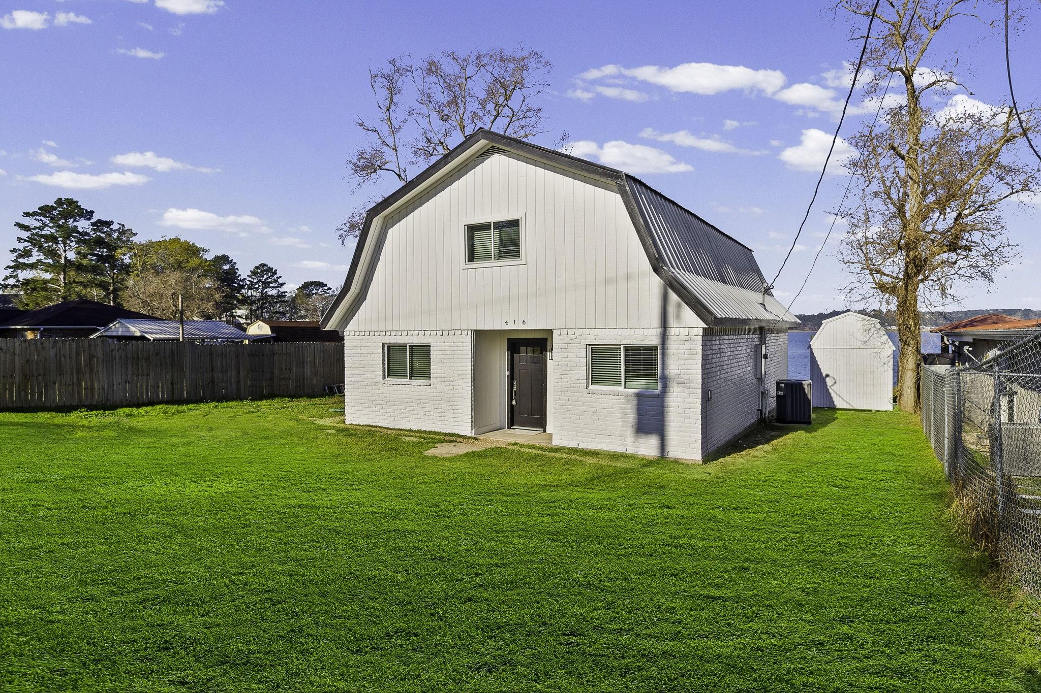 Image 2: Welcome to 416 Kickapoo - Adorable Waterfront wher