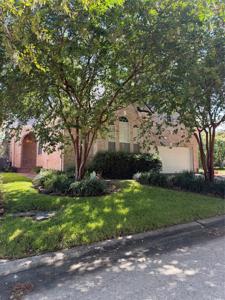 66 Winthrop Harbor S
