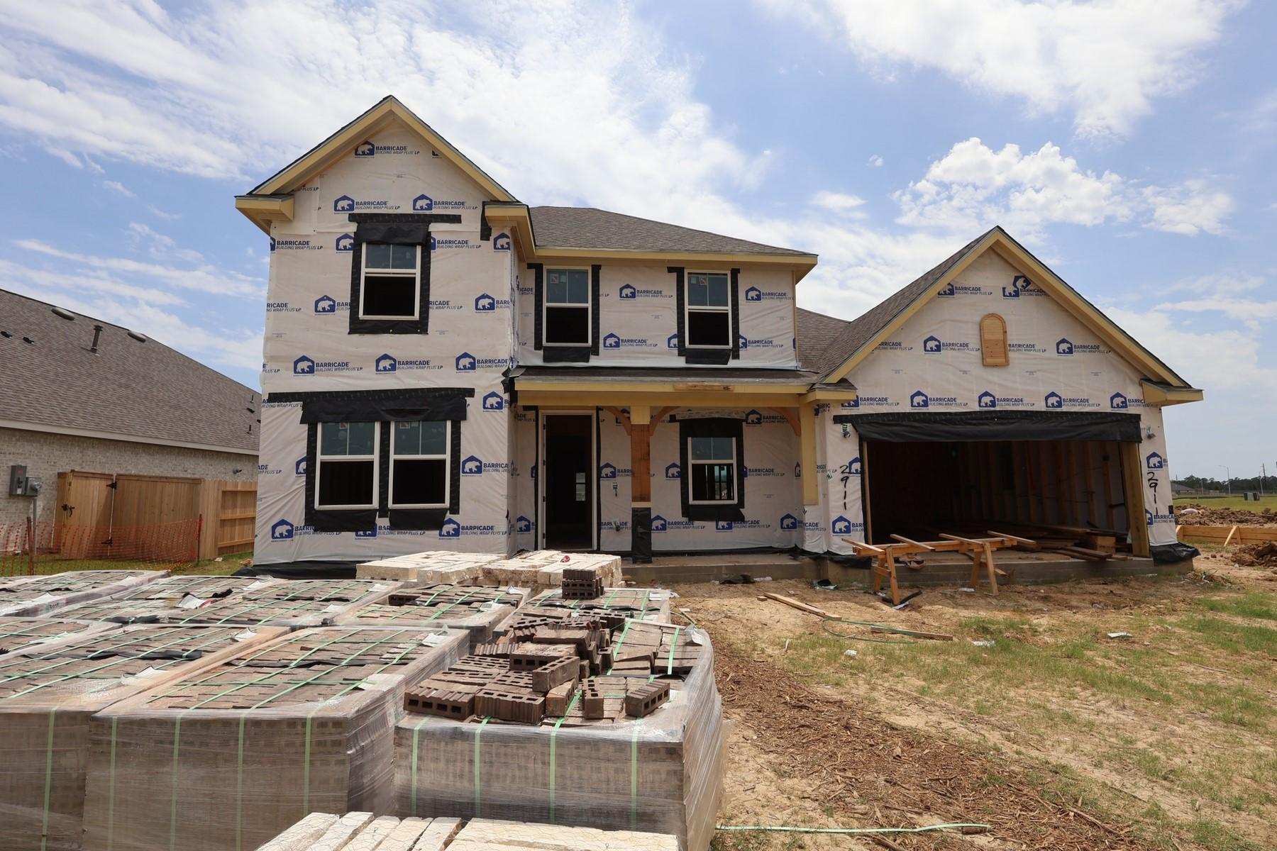 Image 3: Two story home with 4 beds, 3.5 baths, and 2 car g