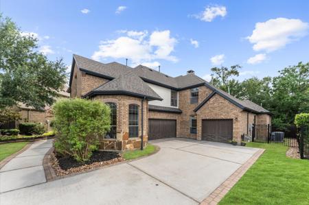 7 Mohawk Path Place