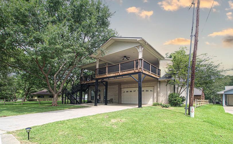 Image 1: Move-in Ready! Unique home with water views. This