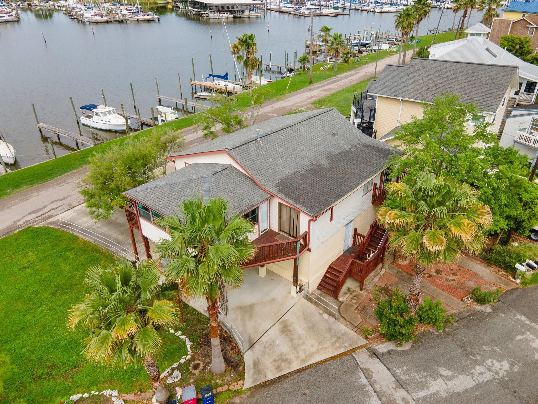714 Narcissus Road, Clear Lake Shores, TX lhrmls02472817