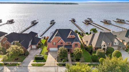 16314 Pelican Beach Lane