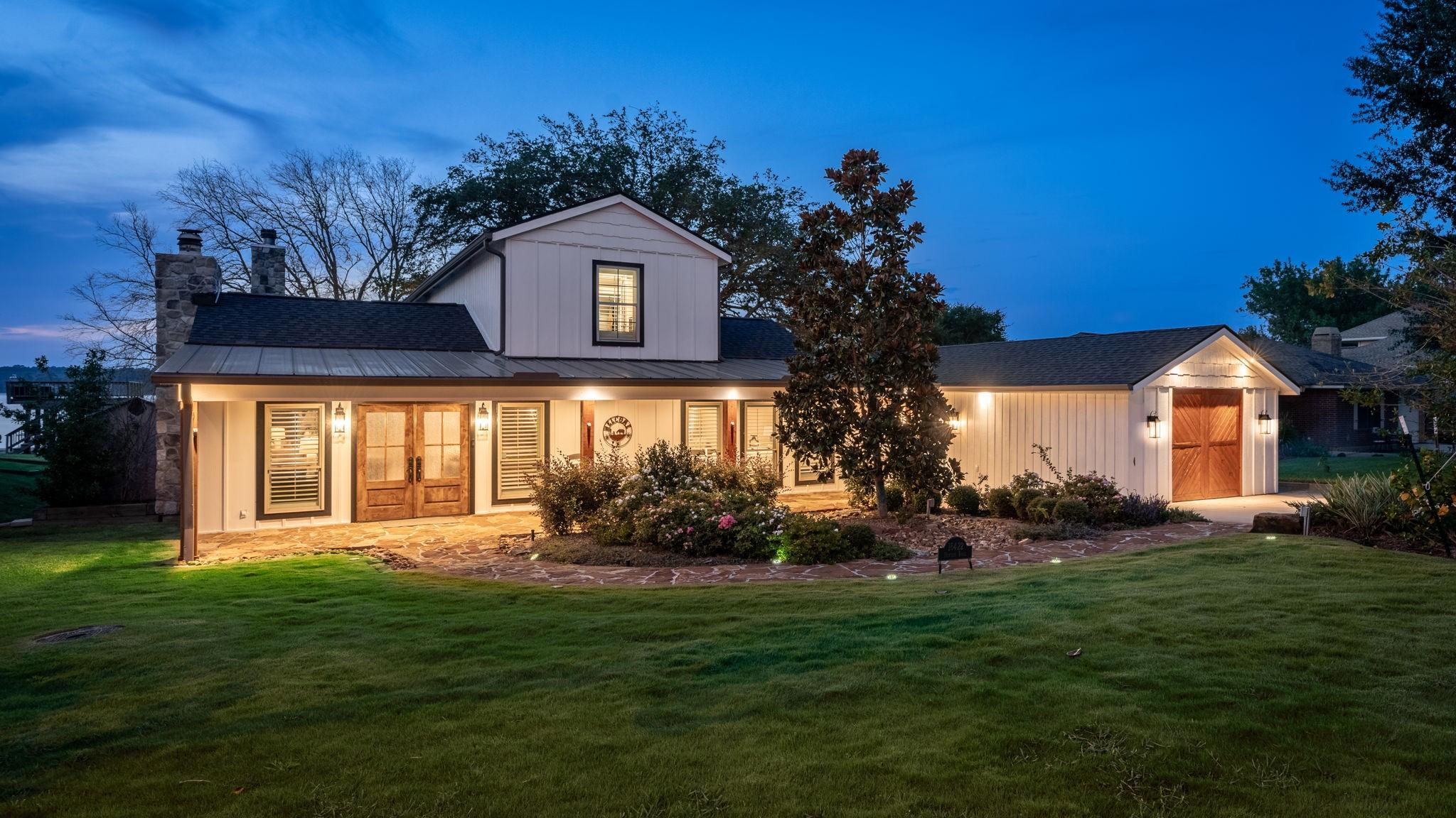 Image 3: Welcome to 16422 Hunters Trail, your quiet get awa
