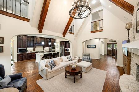 6123 Majestic Pines Drive