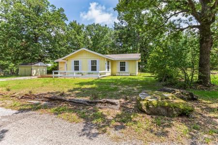 100 Dogwood Bend