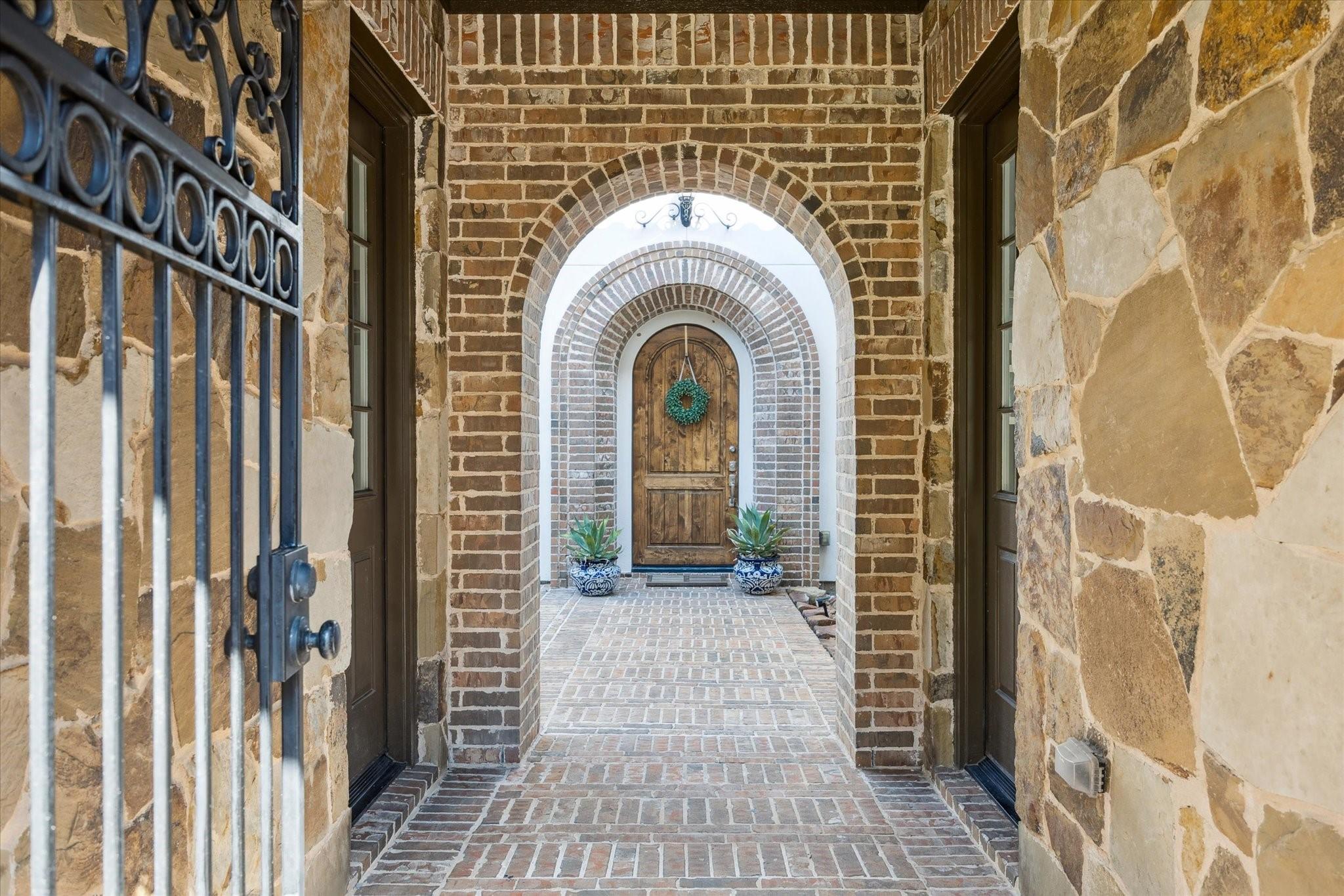 Image 2: Note the arches as you enter the courtyard.