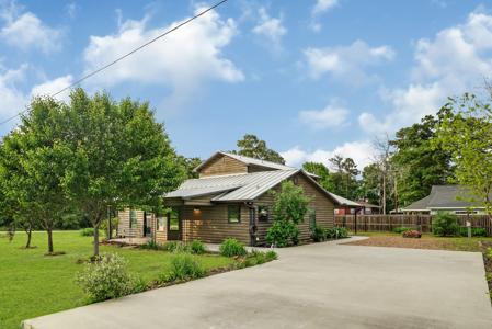 11 Casablanca Drive