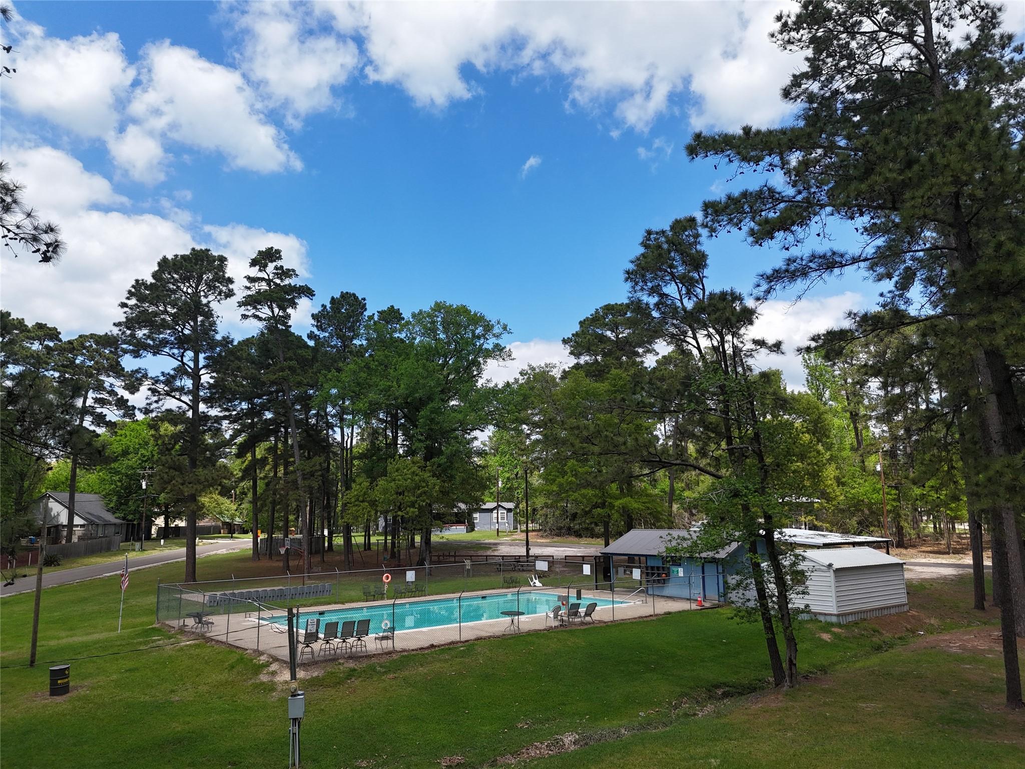 Image 4: subdivision pool