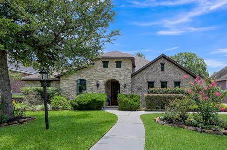 14 Melrose Drive