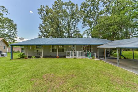 1440 Lakeside Drive