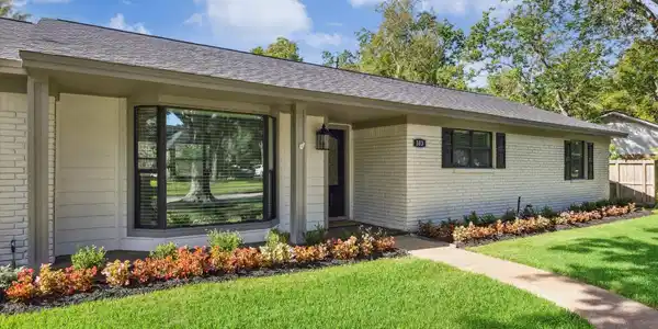 303 Bayou View Drive