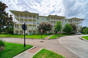 161 W Breezy Way