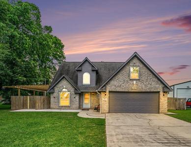3711 Lake Breeze Lane