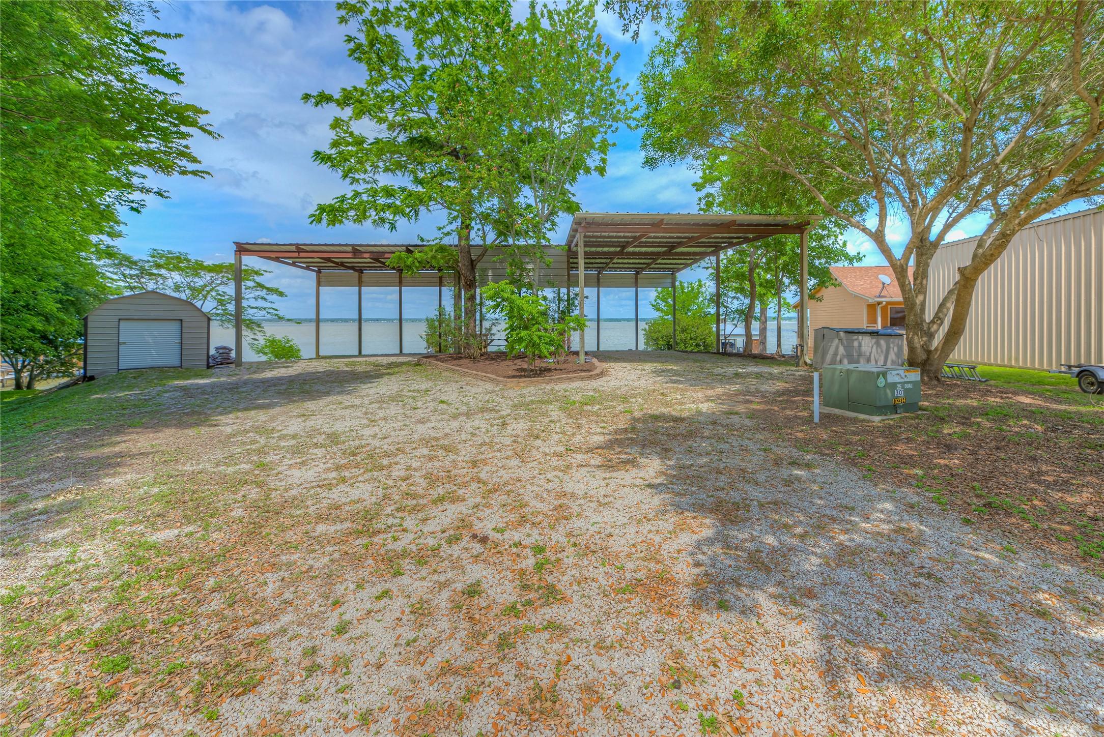 Image 3: Let's begin with the waterfront lots.  Pulling int