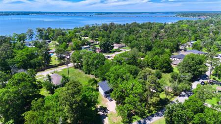 22418 E Shorewood Loop E