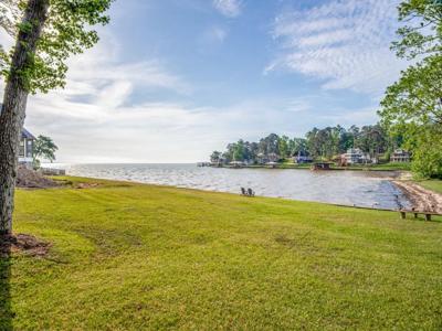 TBD Lakeshore Drive