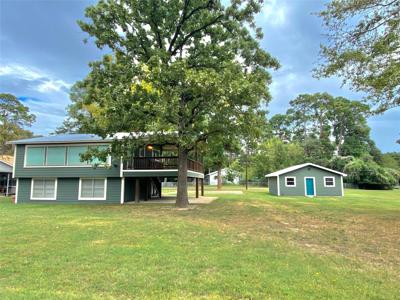 330 Lakeside Drive