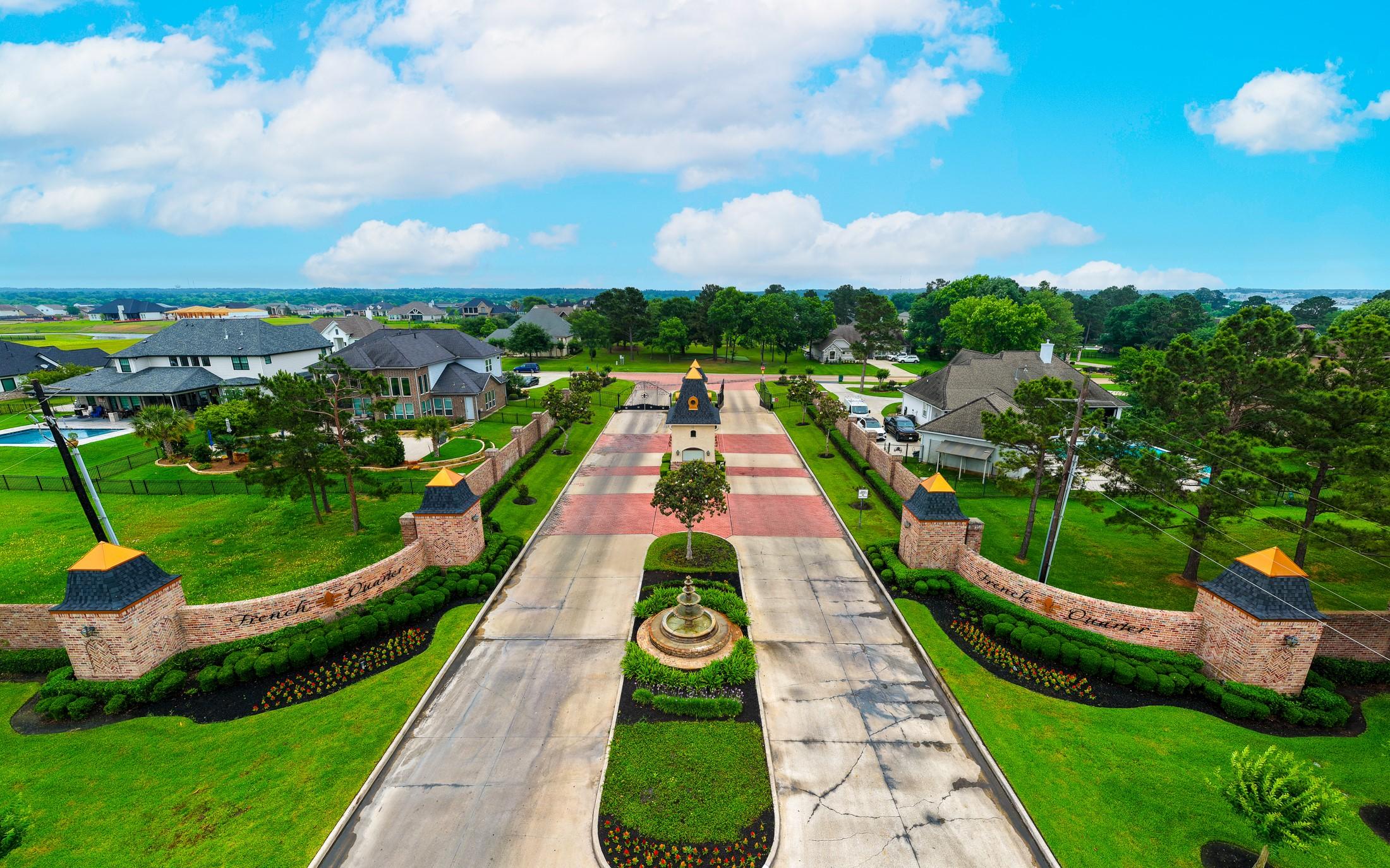 Image 3: Welcome to French Quarter on Lake Conroe. A gated
